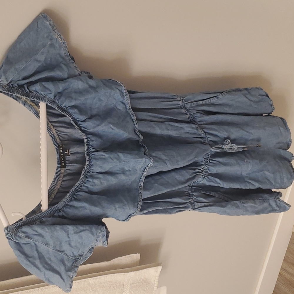 I'm selling a size s off shoulder romper